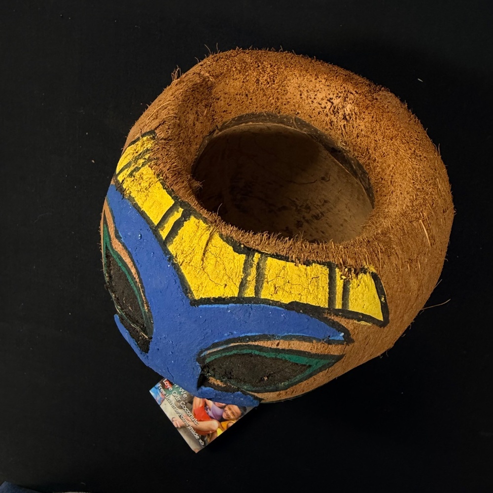 Cruiser Candy Handcarved Coconut Drink Holder - Picture 2 of 5